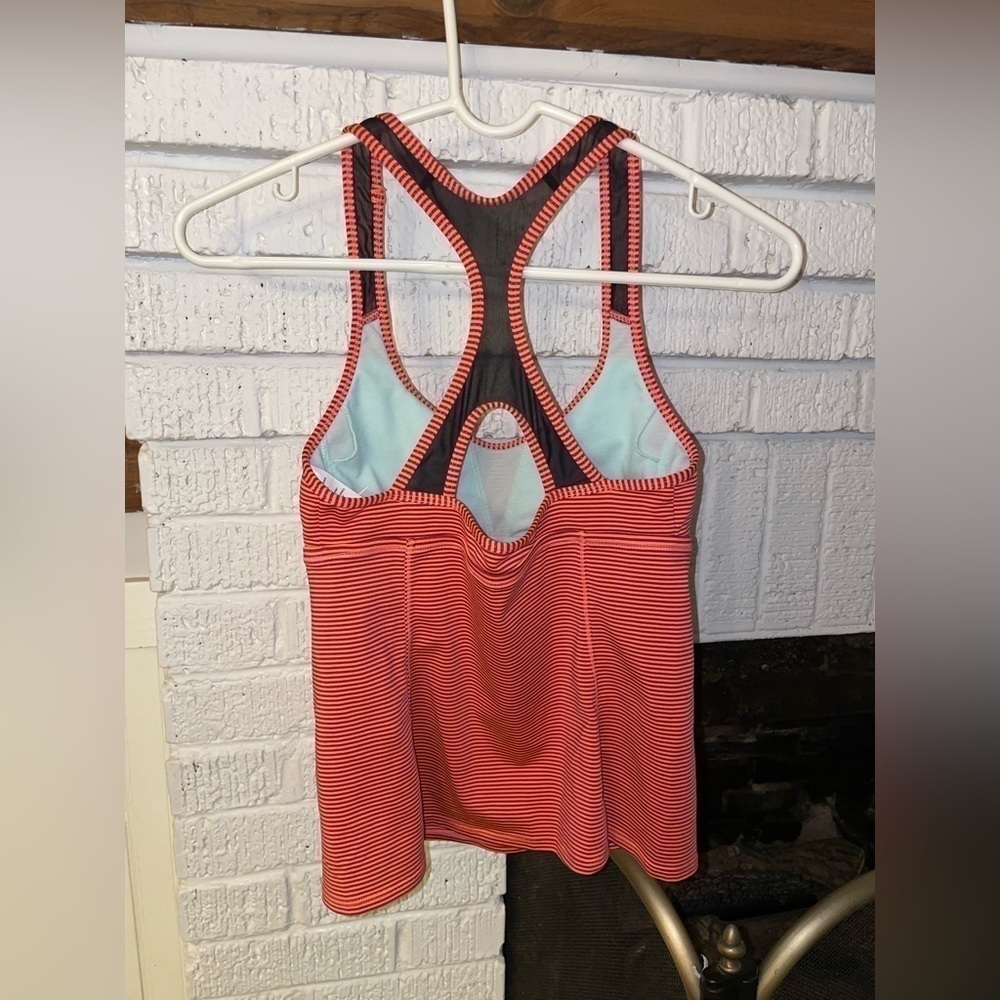 Nike athletic tank top small racer back - Picture 5 of 8